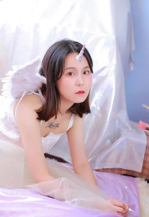 女士不遮阴内搭图片大全大图高清,国语,高清在线免VIP观看,简体字幕