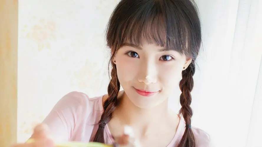 末满十八岁不能看1000部,在线观看全集免费VIP,DVD版,全68集