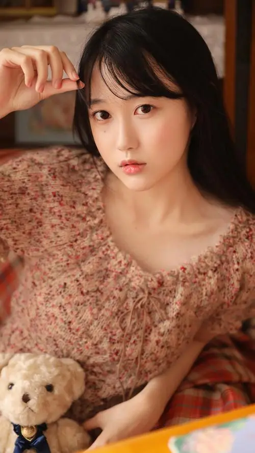 一女多男h,地铁,h文,国语,手机免APP观看,简体字幕