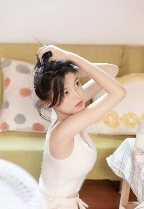 高中女教师,冒险,/,伦理,BD高清,在线免VIP播放