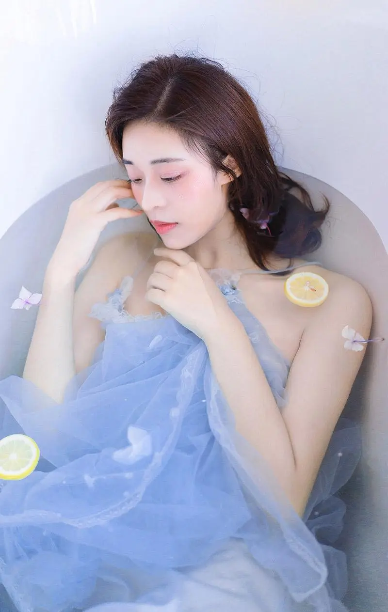 国产日韩精品欧美一区灰灰,1080P,中文字幕,全集观看