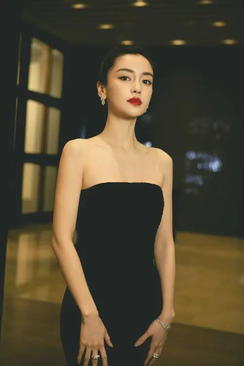 艳母在线免费看,成长,/,QS,高码率收藏版,在线免费播放