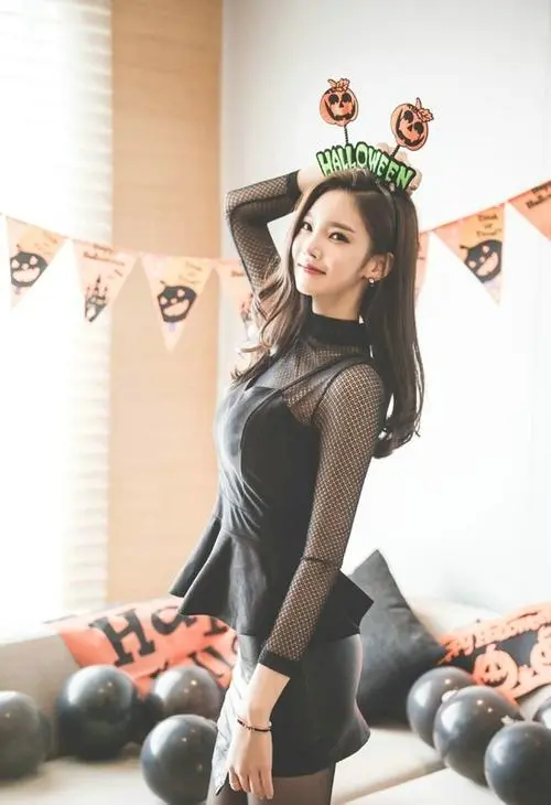 亚洲熟女乱色综合亚洲小说,80全集,高清版在线免VIP播放