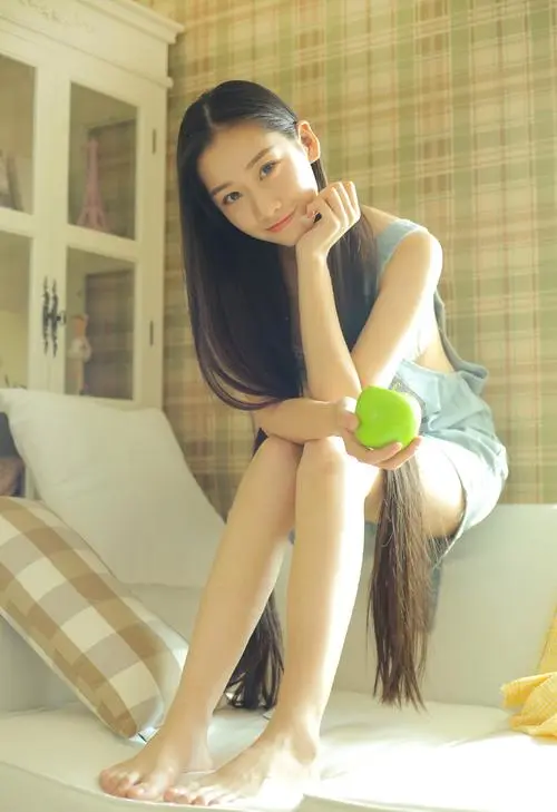 &#25226;&#32654;&#22899;&#30340;&#34915;&#26381;&#33073;&#20102;&#25720;&#20840;&#36523;,1080P,中文字幕,