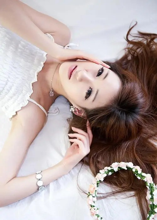 心雨原唱,HD,简中字幕,无删减免费在线观看