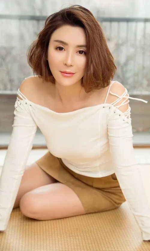 黄金骑士,HD,简中字幕,在线播放