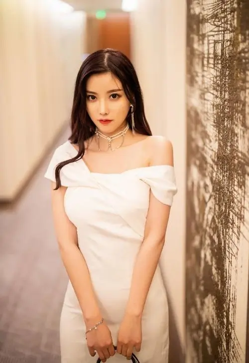 任达华三级全集,62全集,HD官方发行版在线观看免费完整版