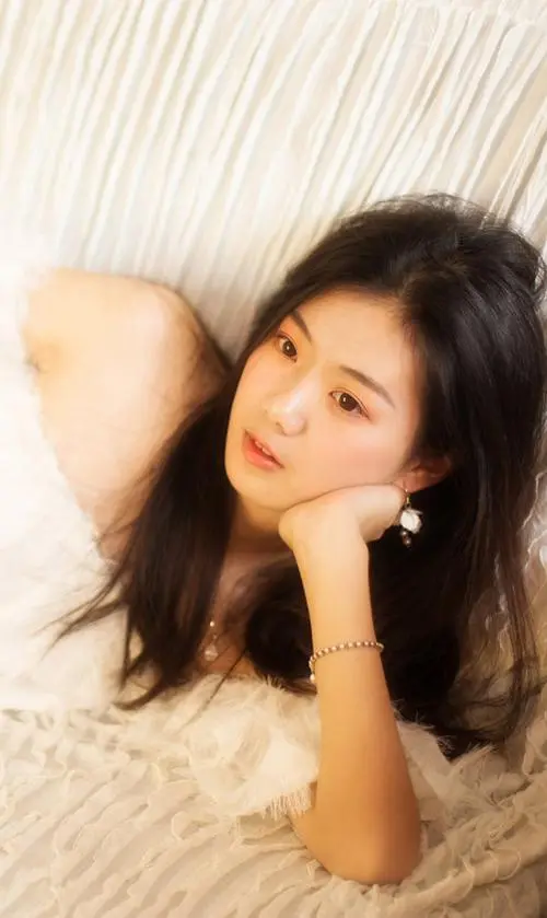 我靠美颜稳住天下漫画,129分钟,4K,在线免费播放