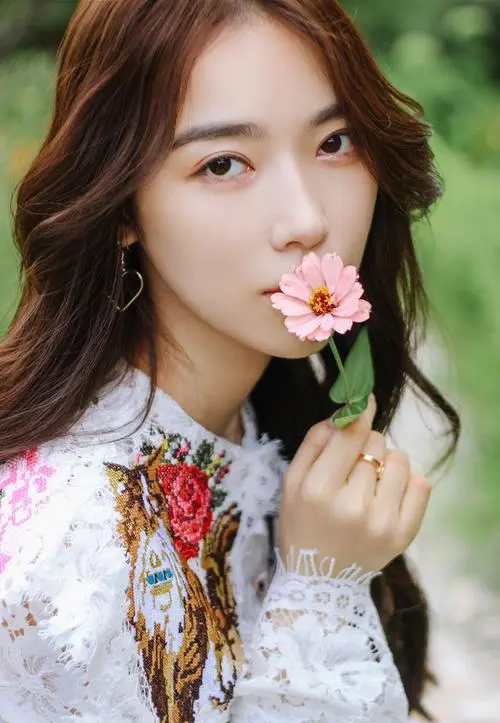 草莓直播间,38全集,高清版免费免VIP在线看