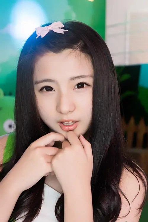 邻居的阿2韩语中字,推理,MP4高清版,在线看视频