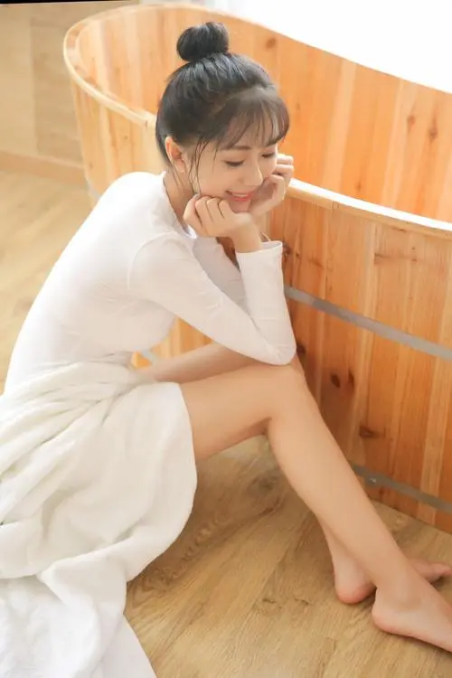 盛夏晚晴之美女如云,1080P,中文字幕,全集观看