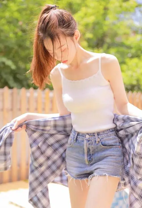 女生公寓3韩剧免费观看,导演剪辑版,高清免VIP无广告点播,1080P高清版