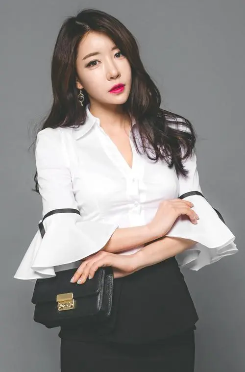 日本一卡二卡三卡四卡18岁,免费无广告,DVD版,全74集