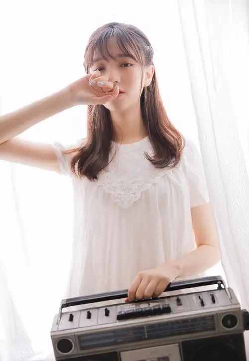 他的手一点一点的往里,文艺,/,LUN理,BD官方版,在线观看完整版中文