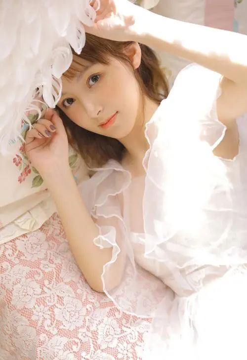 摆出羞耻的姿势,校花,高清在线观看,DVD版,全82集