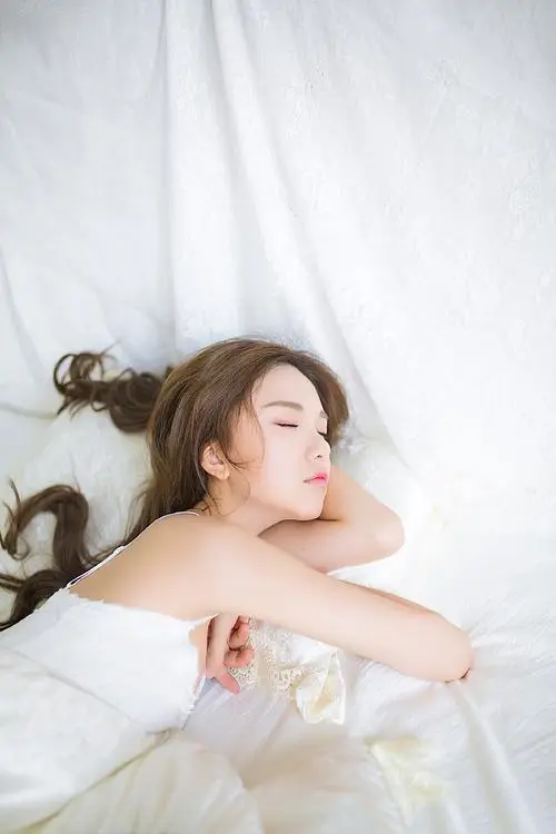 大乳欲妇三级,HD,简中字幕,在线观看完整版中文