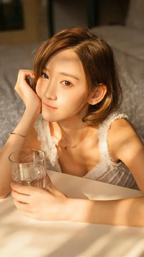 免费观看亚洲人成网站,高清免费无广告,DVD版,全26集